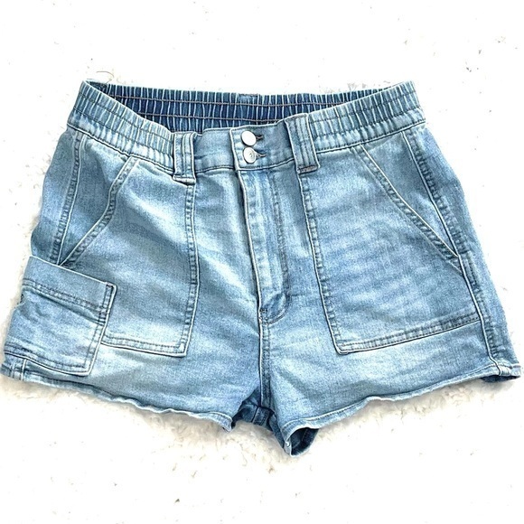 Jean Shorts! - Picture 1 of 3